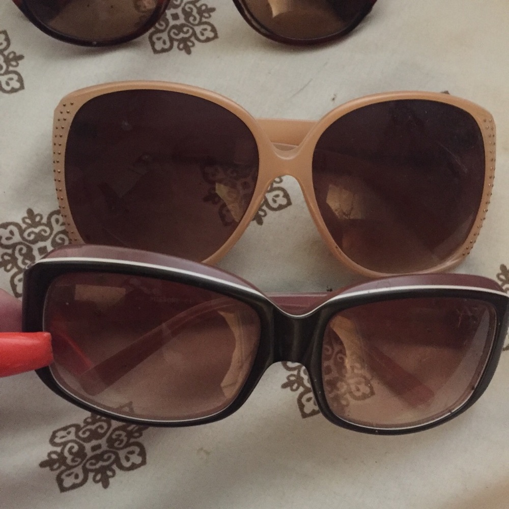 Sunglasses - Picture 3 of 3